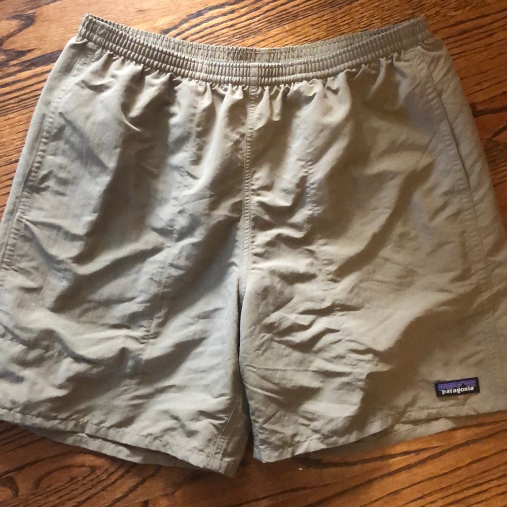 Patagonia Baggies Men’s Sz M 7”
